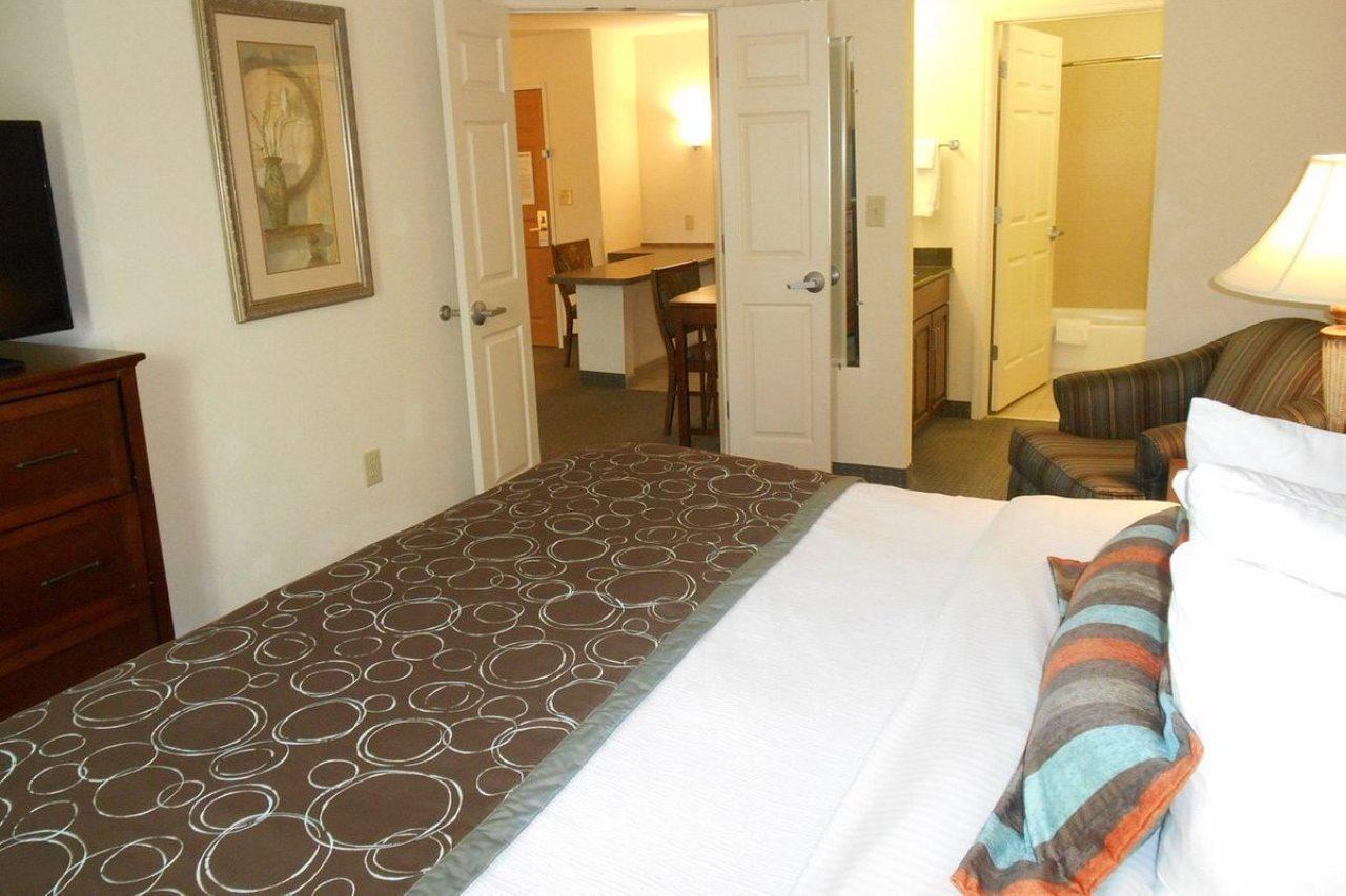 Comfort Inn & Suites Саванна Екстер'єр фото